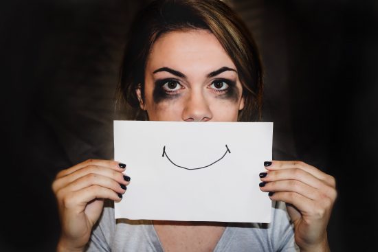 Cum pot afecta problemele din copilarie sanatatea mintala a unui adult?